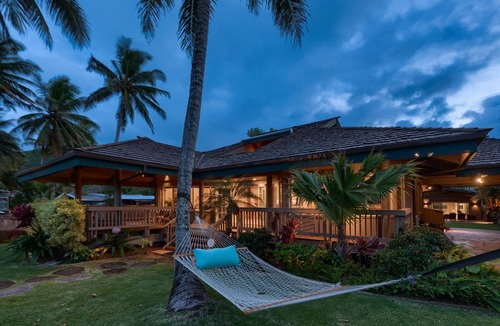 Lanikai House | Lanikai Beach w/heated pool, spa: Sep/Oct CANCELLATION SPECIAL