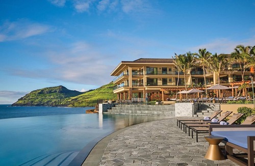 Foster Village House | Laola 4-Bdrm Townhouse,Breathtaking Views,Swimming pool & Carpor