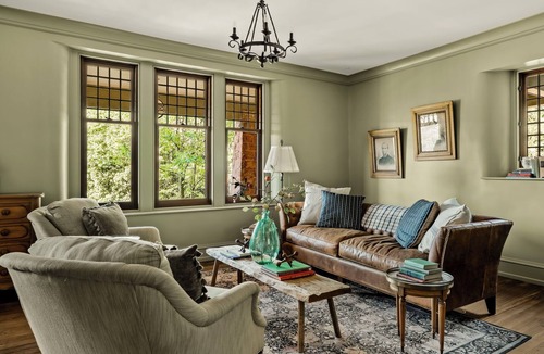 Sinking Spring House | Large 6 bedroom, 6.5 bath restored Victorian home at Indiandale Springs