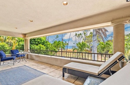 Kahala House | Large Kahala Estate with Oceanview