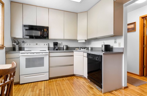 Seal Harbor Cabin | Ledgewood 9 - Charming Cottage near Seal Harbor Beach and hiking trails