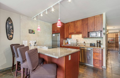 Kihei Condo | Leinaala Oceanfront #203 Panoramic Ocean View, Renovated, A/C, Great Rates!