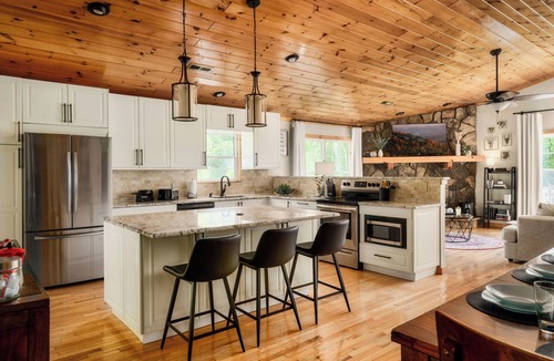 Gatlinburg - Pigeon Forge Cabin | Location! Views! Resort Pool! Pool Table! Theater! Game Rooms! Hot Tub! Firepit!