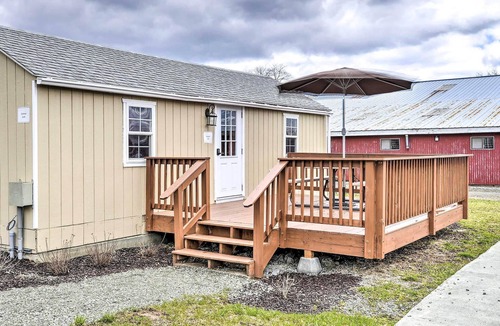 Pleasant Mount Cabin | Log Cabin and Suite · Stylish Poconos Retreat