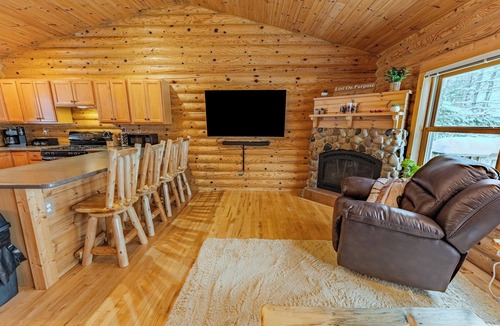 Wetmore House | Lost on Purpose : Summer Memories Made Here | Cabin for 12