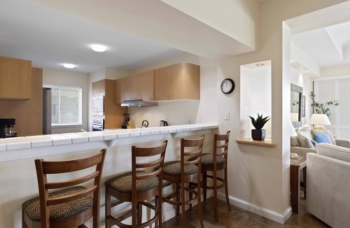 Waikoloa Condo | Lovely golf course views, close to shops!