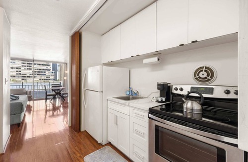 Waikiki Condo | Lovely Waikiki studio mins from the beach