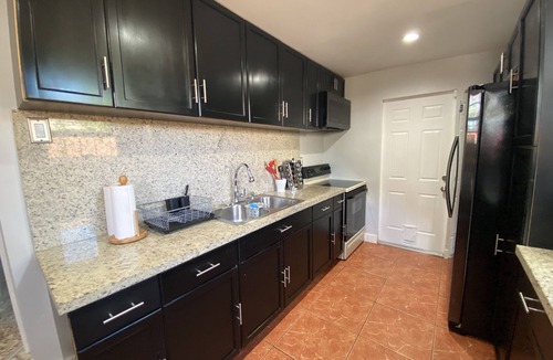 Flagami House | Lucky Charm 401 Vacation Rental, Vacation Home Lucky Charm 401 House Miami