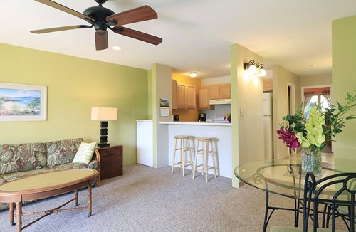 Kihei Condo | Lush Garden Charmer - Breathtaking Sunsets