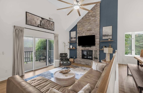 Blowing Rock Condo | Lux and Modern 3BR/3BA Chetola Resort Condo w/Pool Sauna Hot Tub