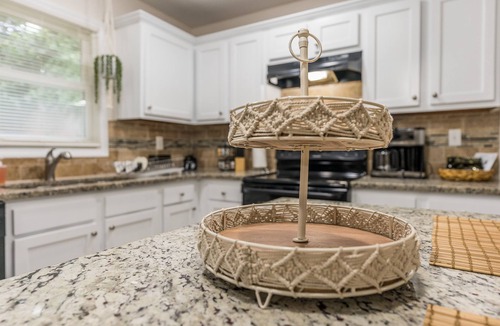 East Point House | Lux Boho Chic! 6 mins to Airport 10 mins to downtown Atlanta.