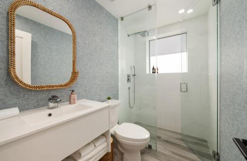 West Avenue House | Lux Designer Apt 2BR and 2BA in Heart of Miami Beach