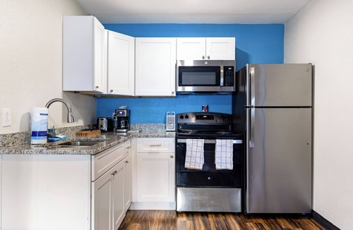 Merry Oaks Apartment | Lux Mins To BNA Airport & TriStar Summit Medical