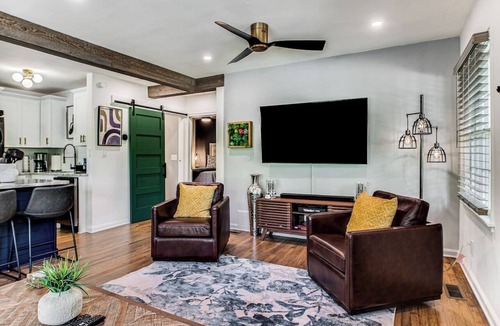 Piedmont Heights House | LUX Oasis 4 Bed/2 Bath | Hot Tub | 3 Patio