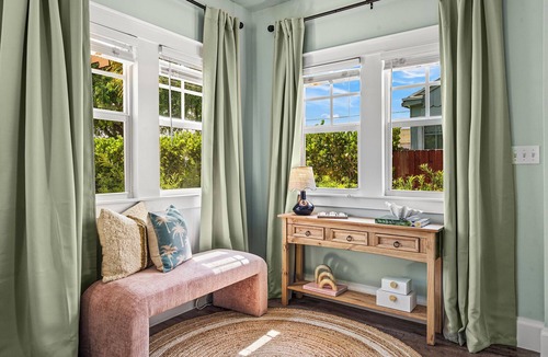 West Palm Beach House | Lux WPB Oasis, Pool Spa, Game Room, Sleeps 12! Great for families!
