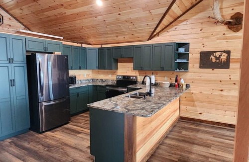 North Penobscot Cottage | Luxurious and very private lake front cottage