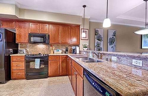 Waikoloa Condo | Luxury 2BR/2BA penthouse, Walk to beach