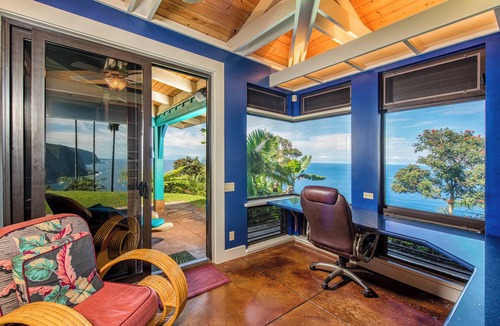 Kukuihaele House | Luxury 4BR Estate with Ocean Views, Pool, Slide & Gourmet Kitchen- Waipio Heaven