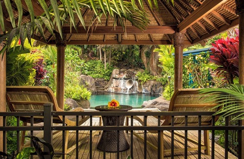 Kukuihaele House | Luxury 4BR Estate with Ocean Views, Pool, Slide & Gourmet Kitchen- Waipio Heaven