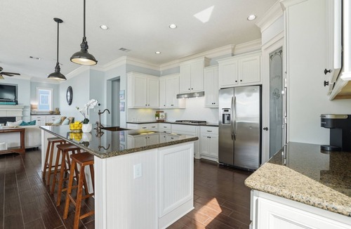 Beachside Village House | Luxury 5BR on 2nd Row | Stunning Water Views