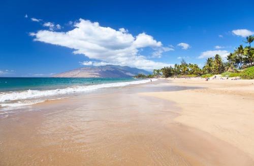 Kihei House | Luxury Condo at Kameole Beach T106