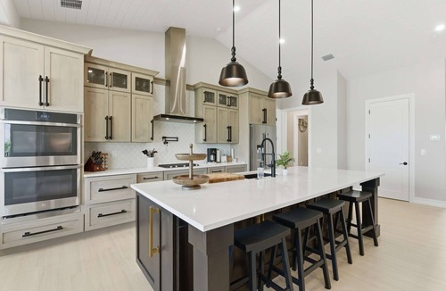 Key Colony Beach House | Luxury Estate-4 BD/6BTH-Pool- 32' Dockage- Icemkr
