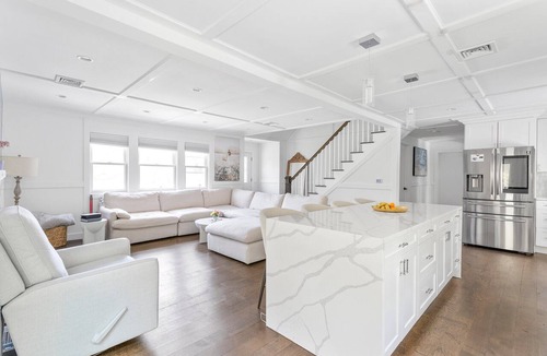 Hampton Bays House | Luxury Hampton Bays Retreat-Heated Pool Steam Room Private Gated Oasis