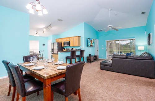 Silver Creek House | Luxury lake and conservation view home, new upgraded kitchen appliances