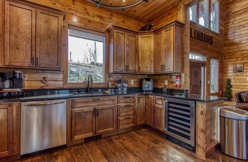 Chalet Village North Cabin | Luxury LongView Lodge-Sleeps 20-Best Location in Smokies-16 Beds-Pool