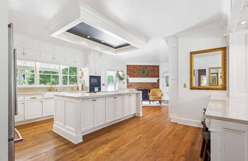 Douglasville House | Luxury Saltwater Pool and Hot Tub - Large Family - Sleeps 14