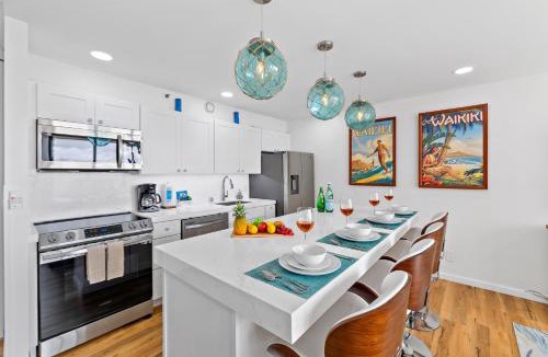 Waikiki Apartment | Luxury Suite with Ocean View in Waikiki, Free Parking!