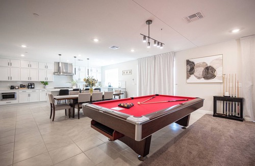 Enterprise House | Luxury Vegas Paradise Close to Strip, Allegiant Stadium, and Airport
