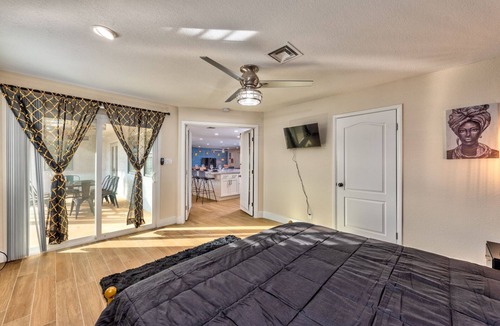 Enterprise Villa | Luxury Villa 3 Masters 6 B.rooms 4 Bath Big pool RV parking on 0.5 Acre of fun!