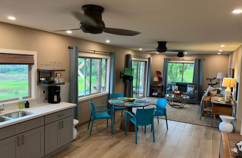 Hakalau Hotel | Mahana House Country Inn
