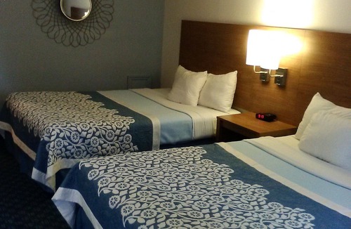 Doylestown Hotel | Mainstreet Inn