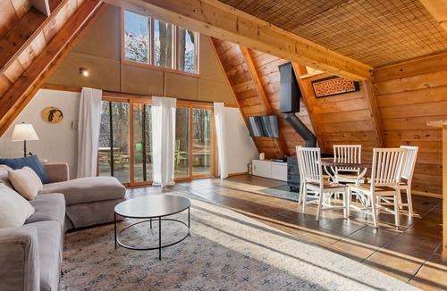 South Haven Cabin | Maple Haven, A-frame cabin, Beach Access