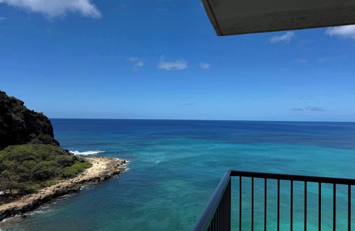 Makaha House | Marbella Lane - Beachfront Haven w/MT Views!