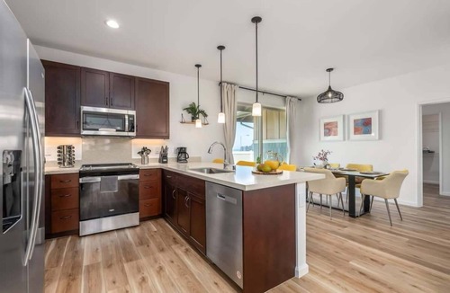 Makaha Valley House | @ Marbella Lane - Stylish House + Impressive Views