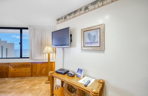 Waikiki Hotel | Marina Tower 3702
