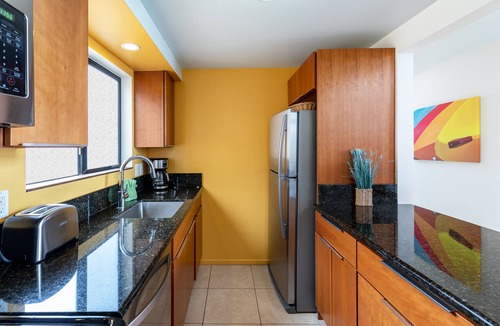 Maalaea Condo | Maui beachfront, steps to the sand!*Hono Kai C1*