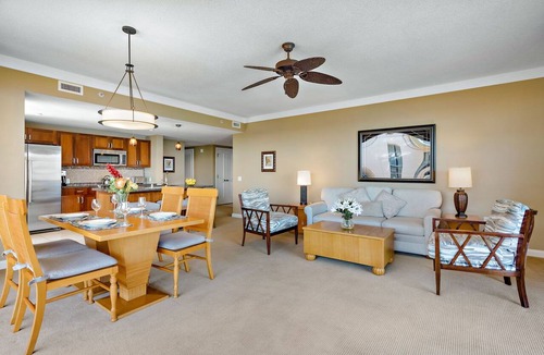 Kaanapali Condo | Maui Resort Rentals: Honua Kai Hokulani 715 - Stunning 7th Floor Ocean View 2BR w/Deluxe Corner Floor Plan!