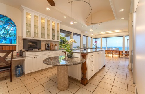 Napili House | Maui Vacation Home w/Dazzling Oceanfront Views Honu Hale (Turtle House)