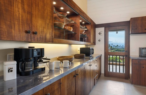 Kamuela House | Mauna Kea Family Home with Stunning Ocean Views, Kids Room, Resort Access!