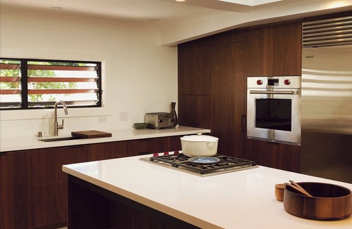 'Aina Haina House | Mid-Century Honolulu Oasis minutes from Diamond Head & Waikiki Beach