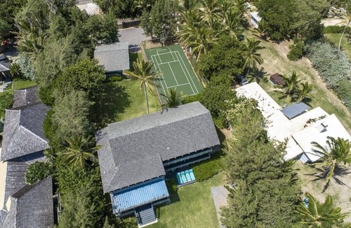 Kahuku House | Moani Kai - Beach, Pickleball, AC, 2 Kitchens