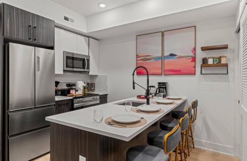 Mantua Apartment | Modern 1 BR Apartment Near Center City & University City