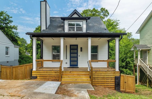 Pittsburgh House | Modern 3BR Retreat in DT ATL 5mins to Mercedes Benz Stadium