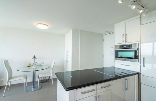 Waikiki Condo | Modern 43rd Floor 1BD - Views of Panoramic Ocean & Diamond Head!