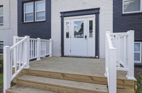Corning Apartment | Modern Corning Unit - Dog Friendly, Walk to CMoG, 1 Mile From Market Street!