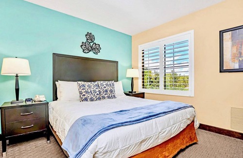 Florida Central Atlantic Coast Apartment | Modern unit with pool close to Universal Studios